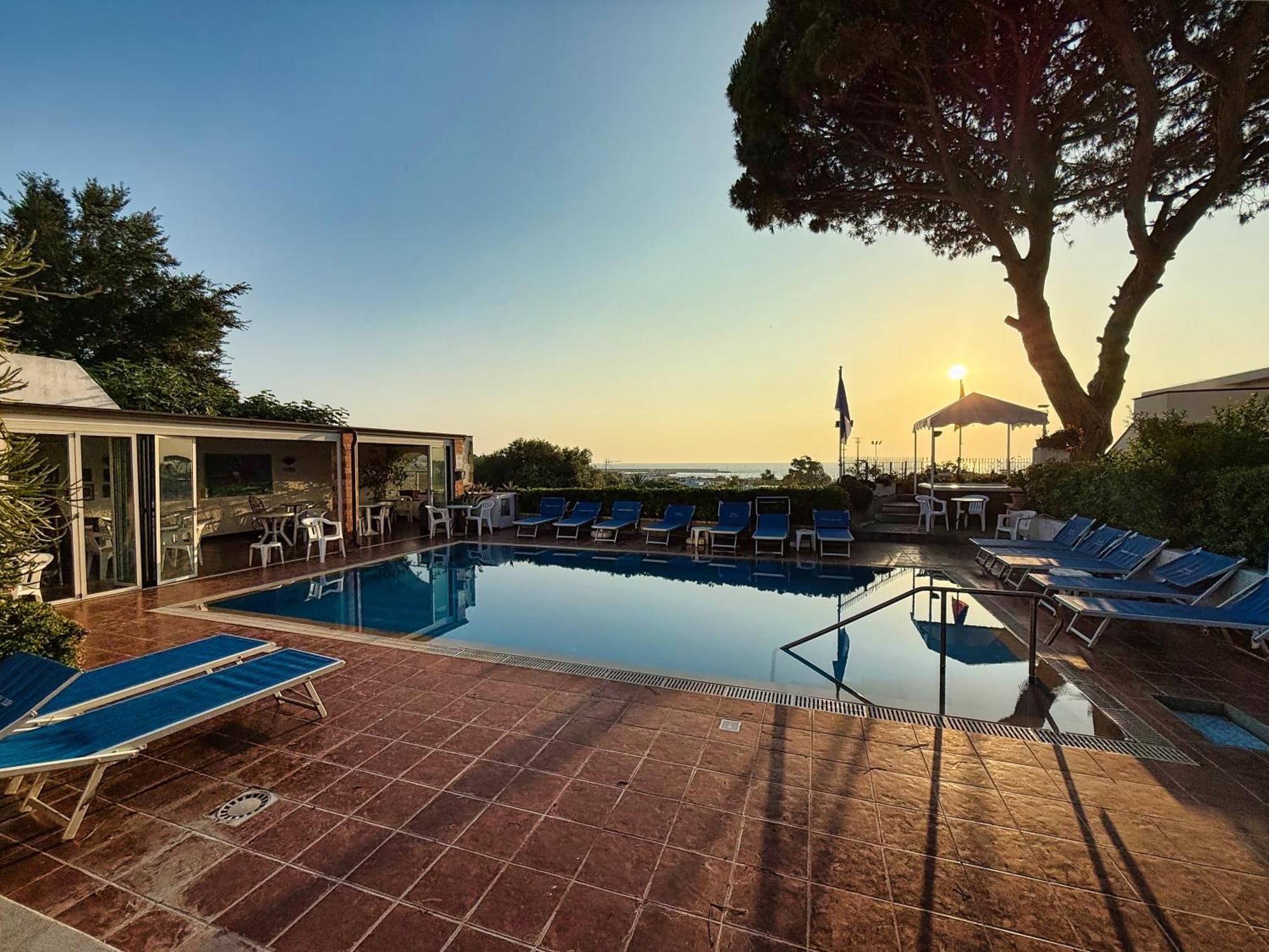 Pensione Mena Forio di Ischia Esterno foto