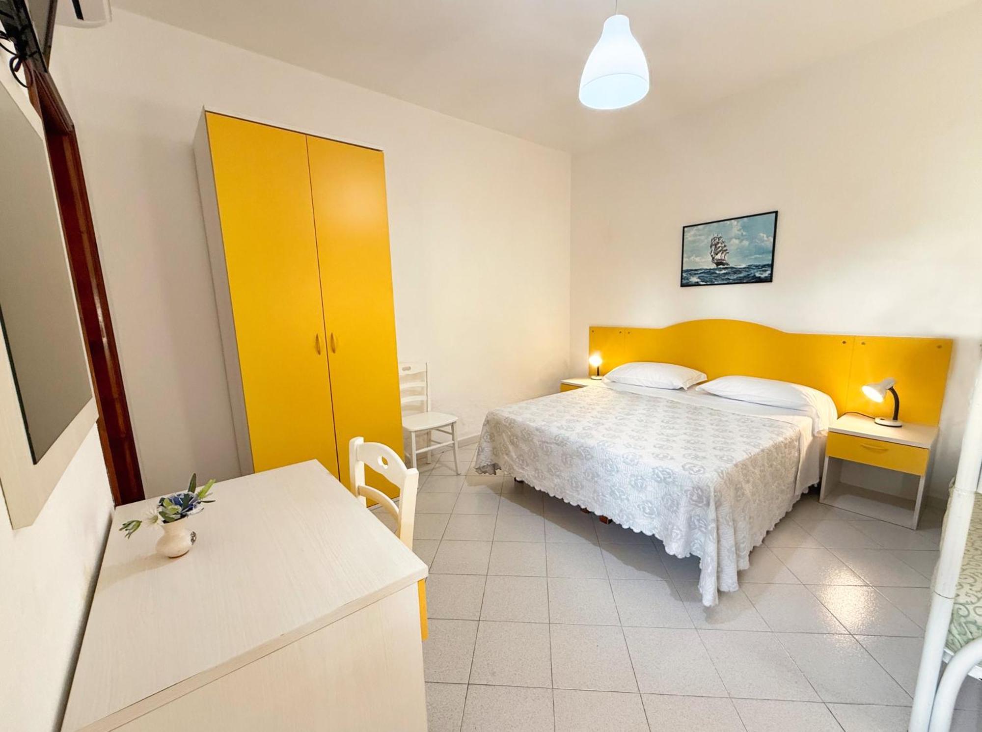 Pensione Mena Forio di Ischia Esterno foto