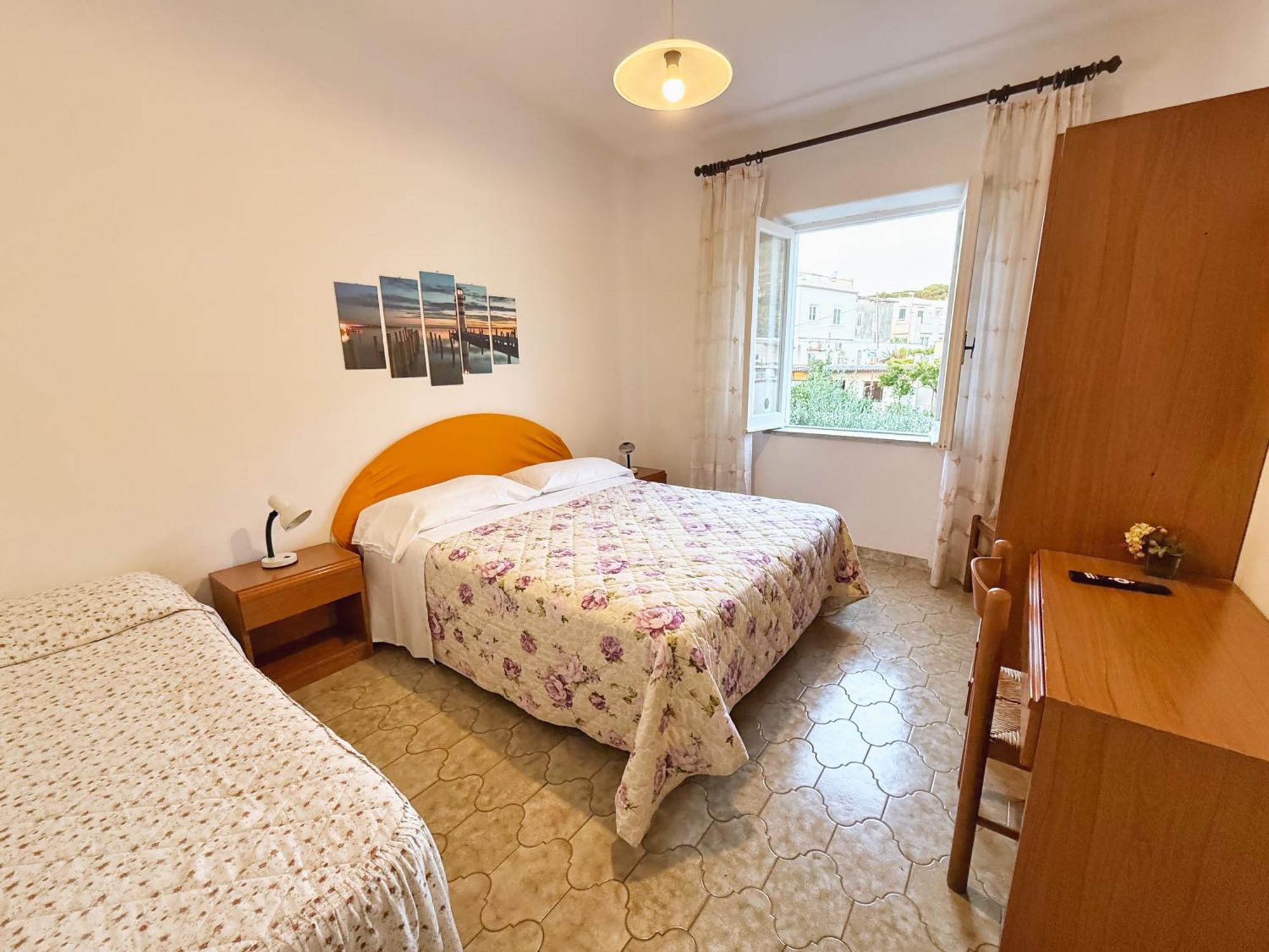 Pensione Mena Forio di Ischia Esterno foto
