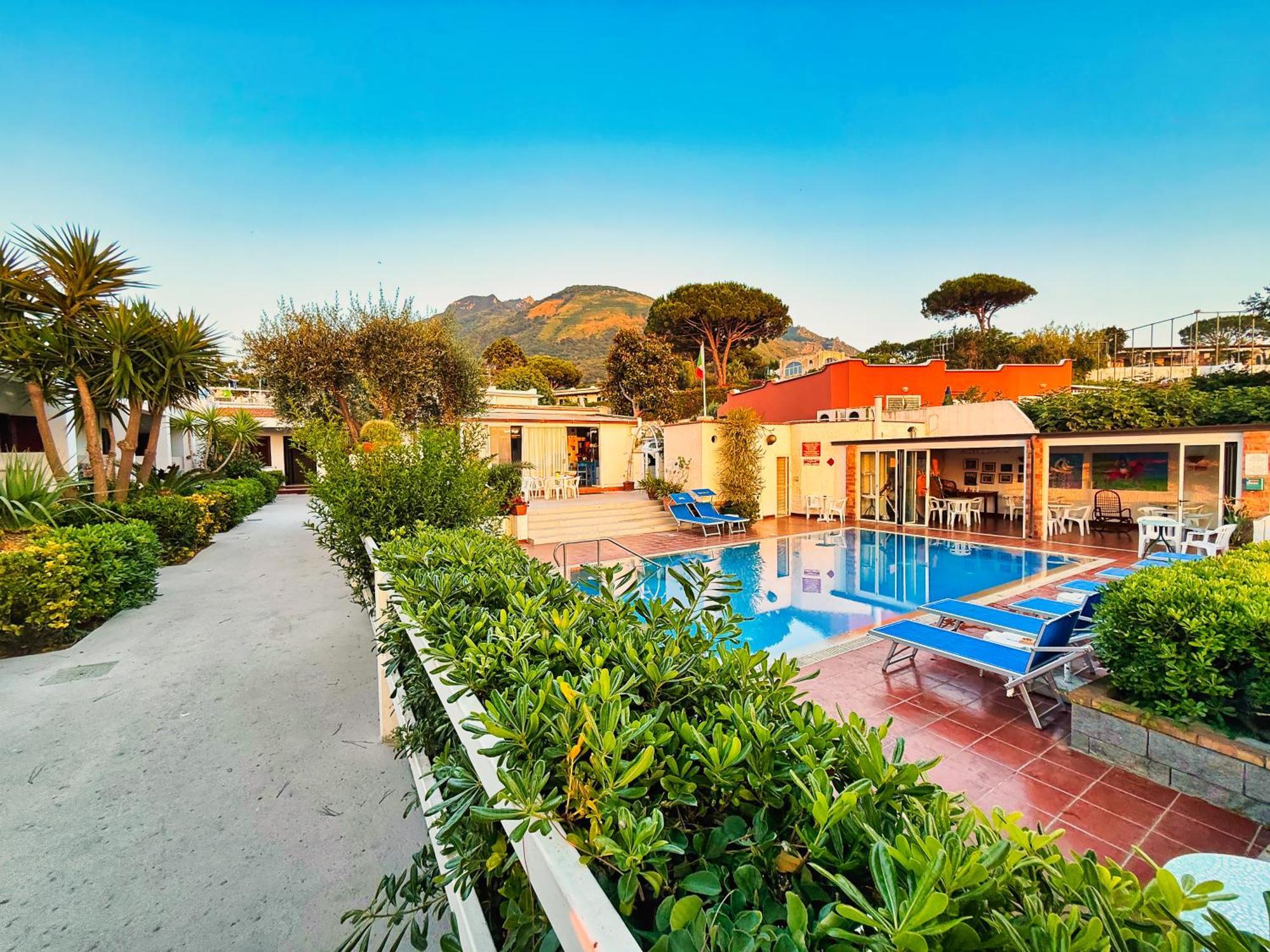Pensione Mena Forio di Ischia Esterno foto